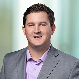 Bradley Easom, Financial Professional