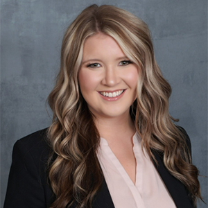 Erin Freeman, Financial Professional